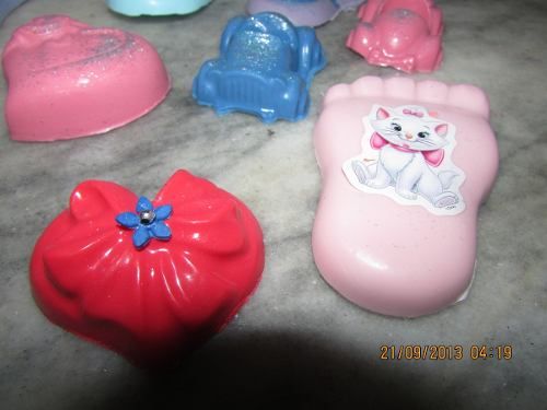 Lembrancinha Kit 20 Sabonete Pezinho Gr 8/10 Cm - Artesanal